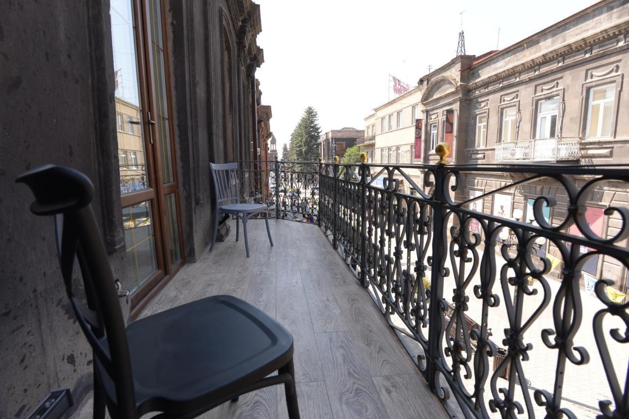 Old Avenue Hotel 久姆里 外观 照片