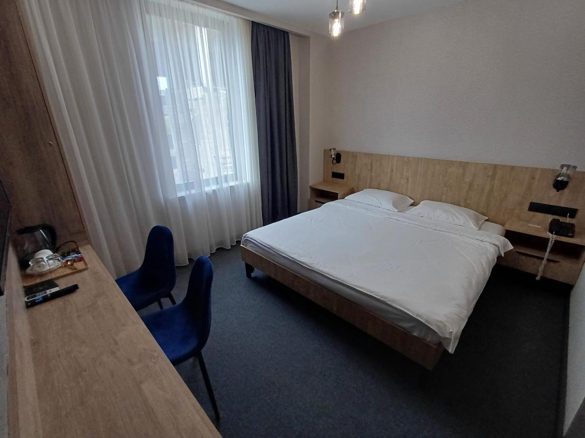 Old Avenue Hotel 久姆里 外观 照片