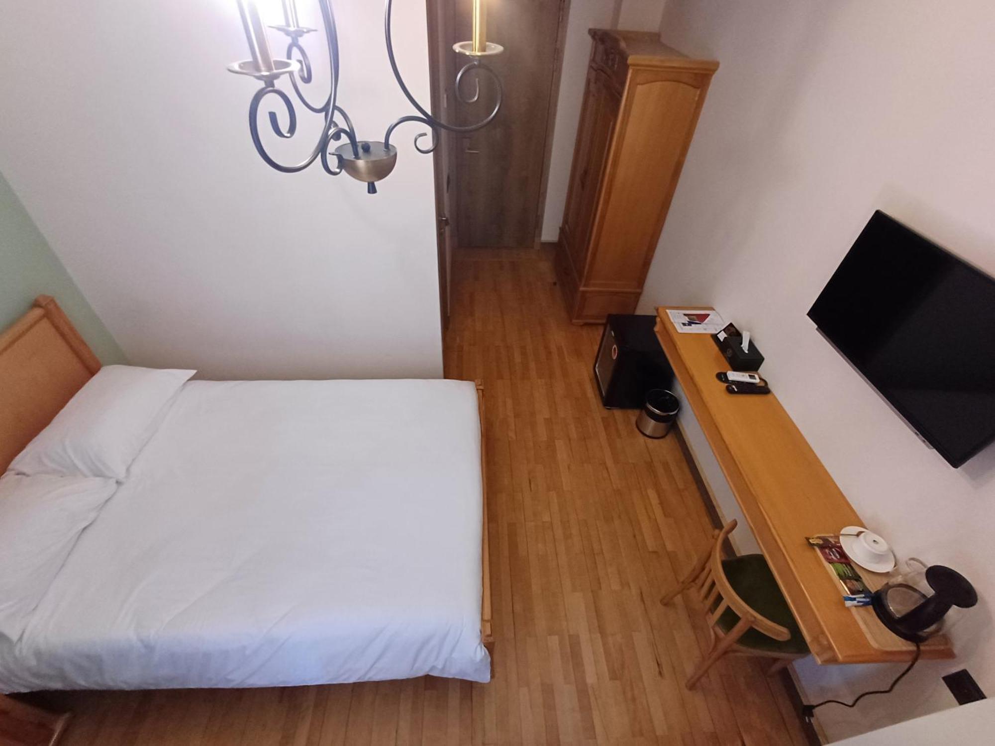 Old Avenue Hotel 久姆里 外观 照片