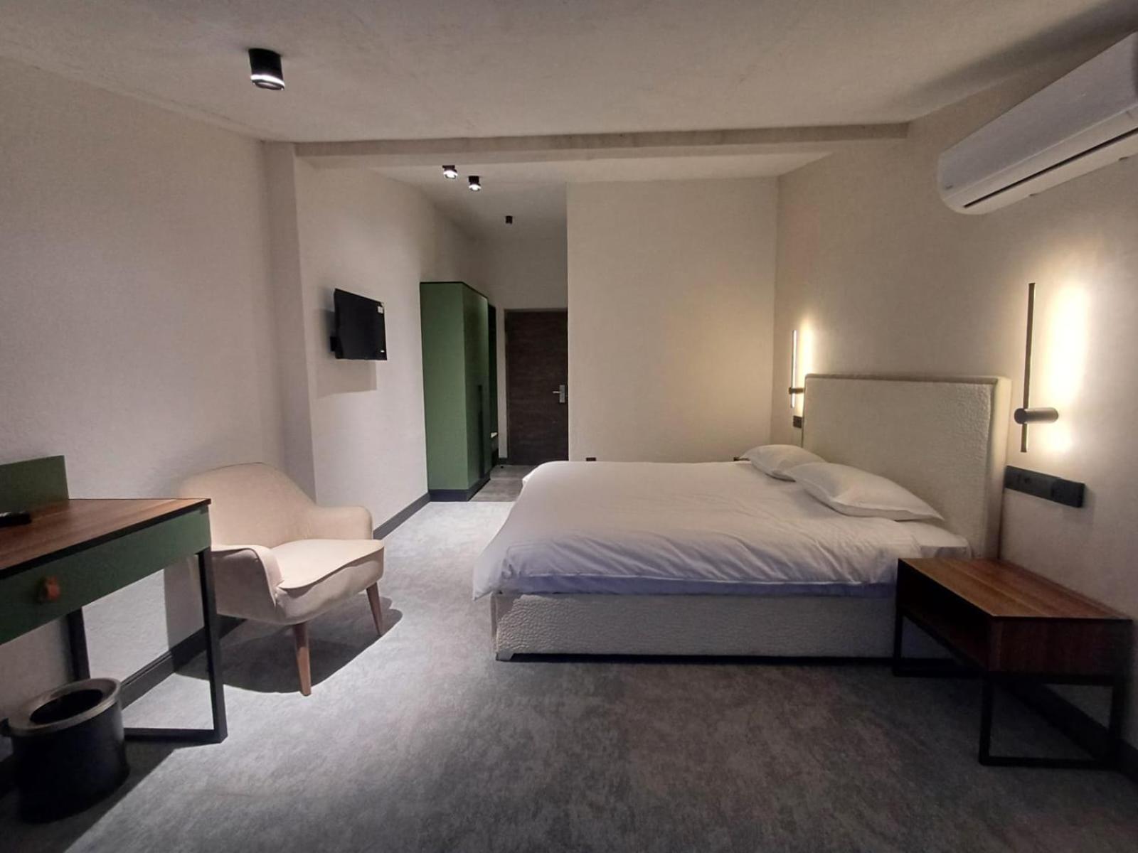 Old Avenue Hotel 久姆里 外观 照片
